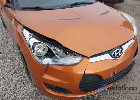 2015 Hyundai Veloster z USA, uszkodzony, nr VIN KMHTC6AD1FU238641